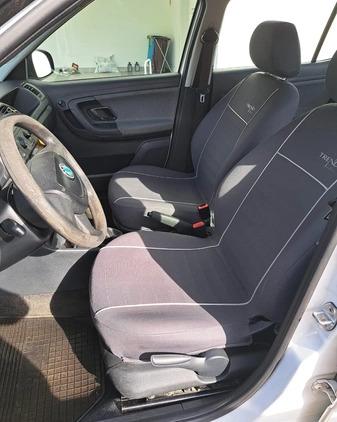 Skoda Fabia cena 12500 przebieg: 298000, rok produkcji 2012 z Skoki małe 46